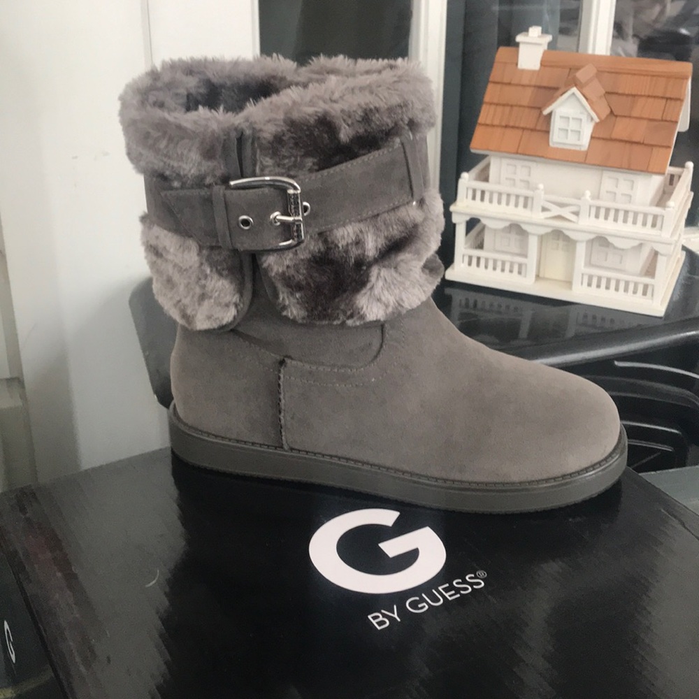 GUESS Ggamburr Gray Winter Snow Boot women’s 7.5